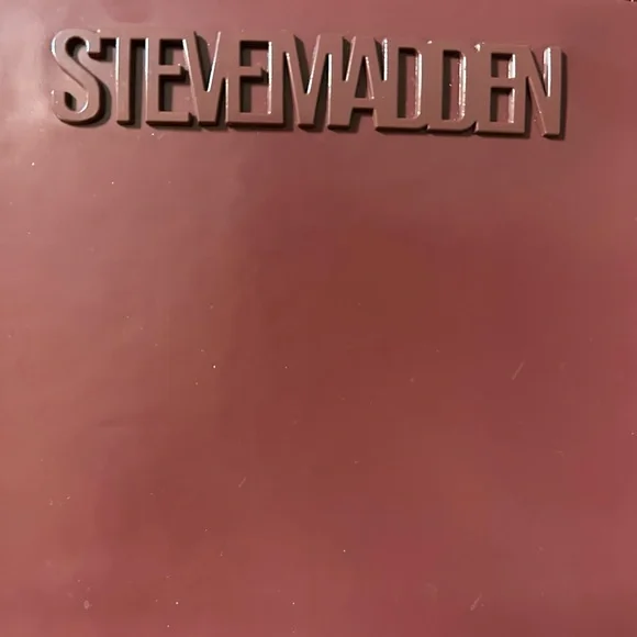 Steve Madden Shiny Burgundy Crossbody Bag - Picture 3 of 4